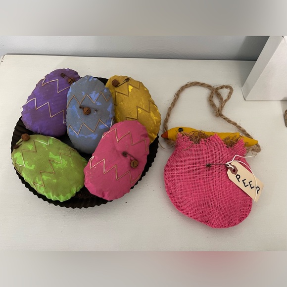 Easter decorations - Picture 1 of 1